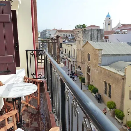 The Monk Apartman Hriszí Aktí Haniá