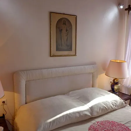 The Monk Appartement